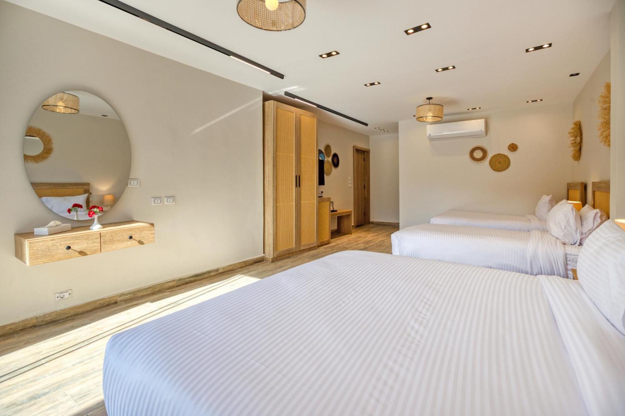 Hotel Beyond Pyramids View 3*