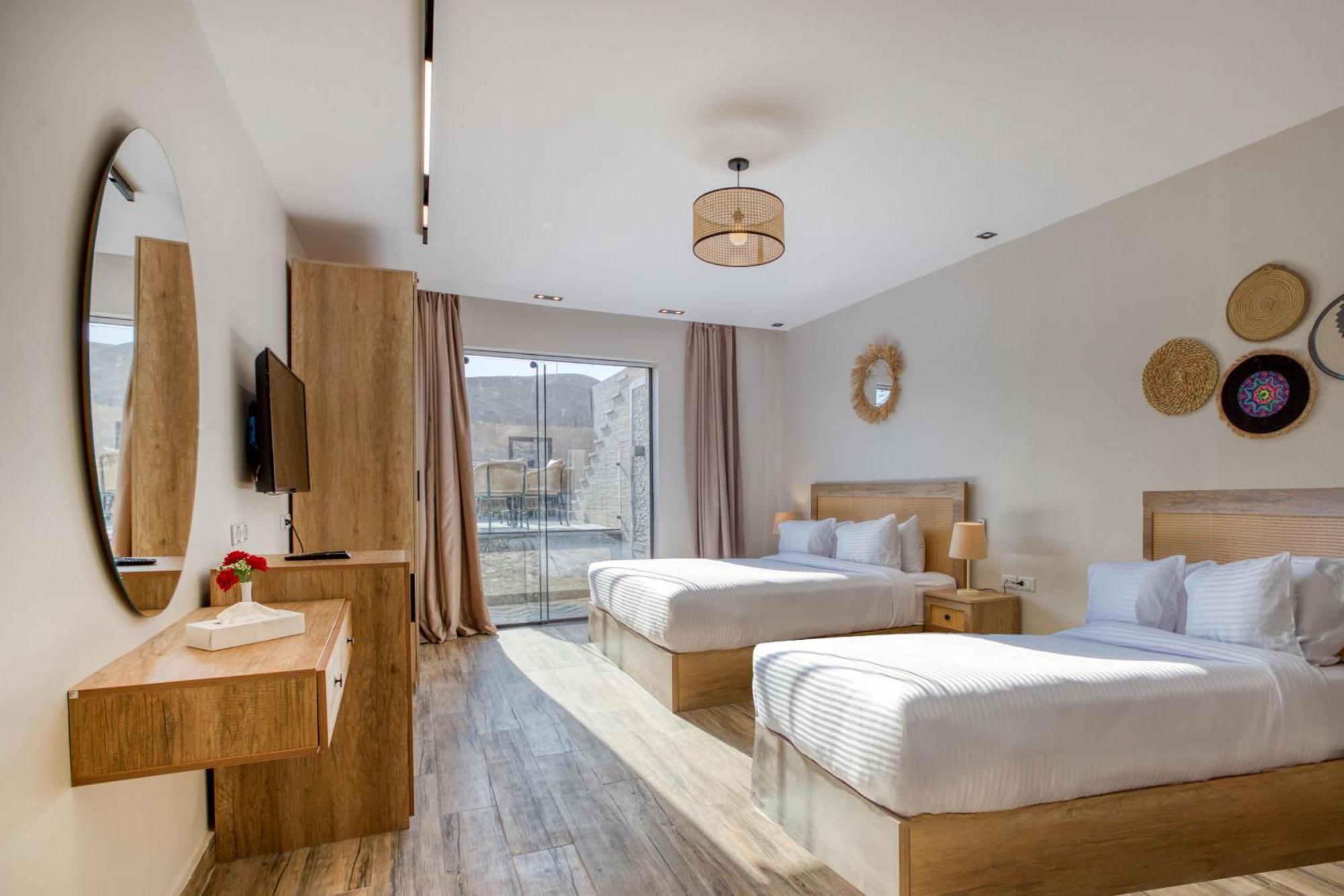 Beyond Pyramids View Hotel 3*